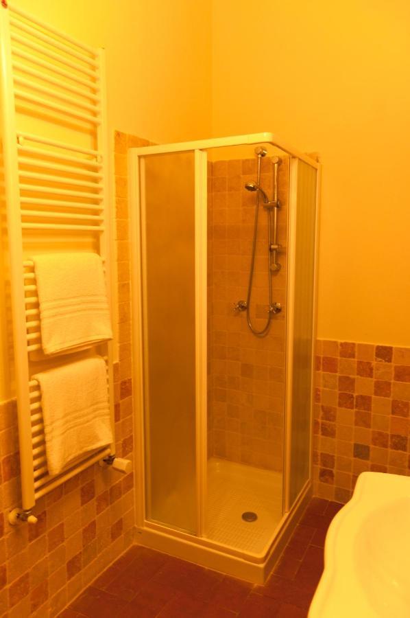 Palazzo Benucci Bed & Breakfast San Gimignano Exterior photo