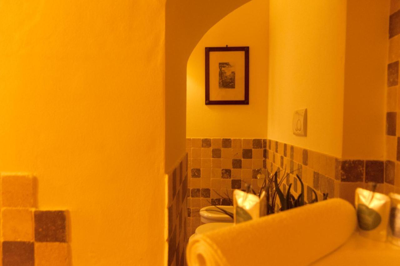 Palazzo Benucci Bed & Breakfast San Gimignano Exterior photo